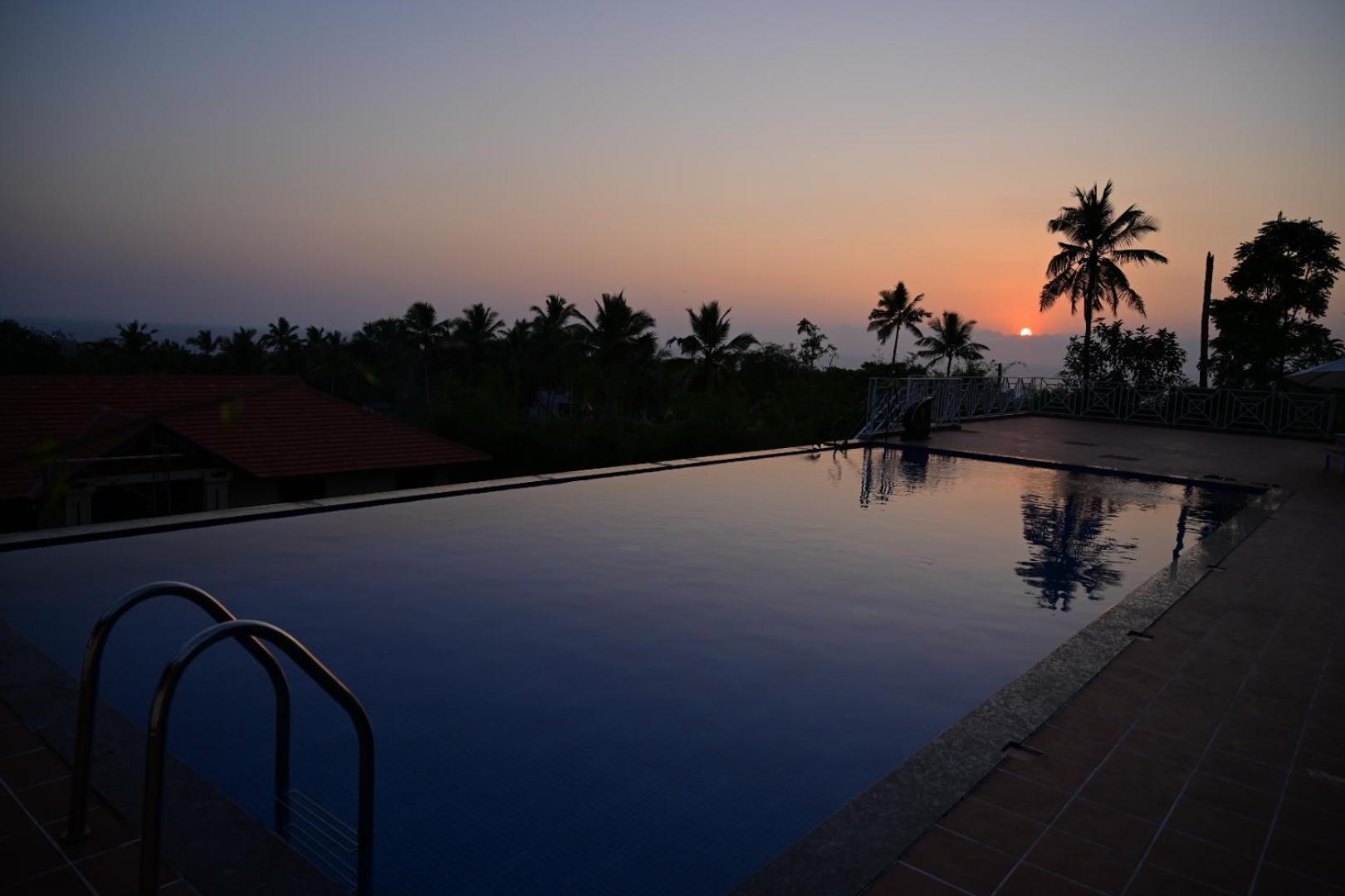 Aadisaktthi Leisure Resort, Kovalam Thiruvananthapuram Eksteriør billede